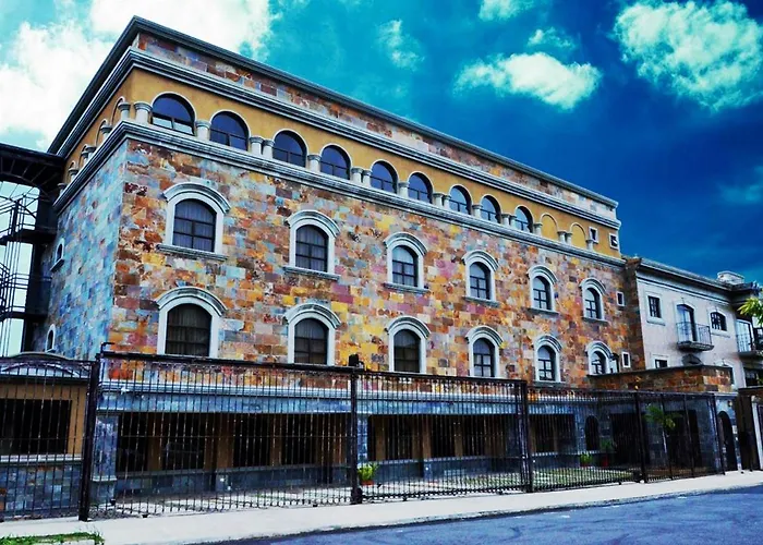 Hotel Plaza Real Suites & Apartments San Jose