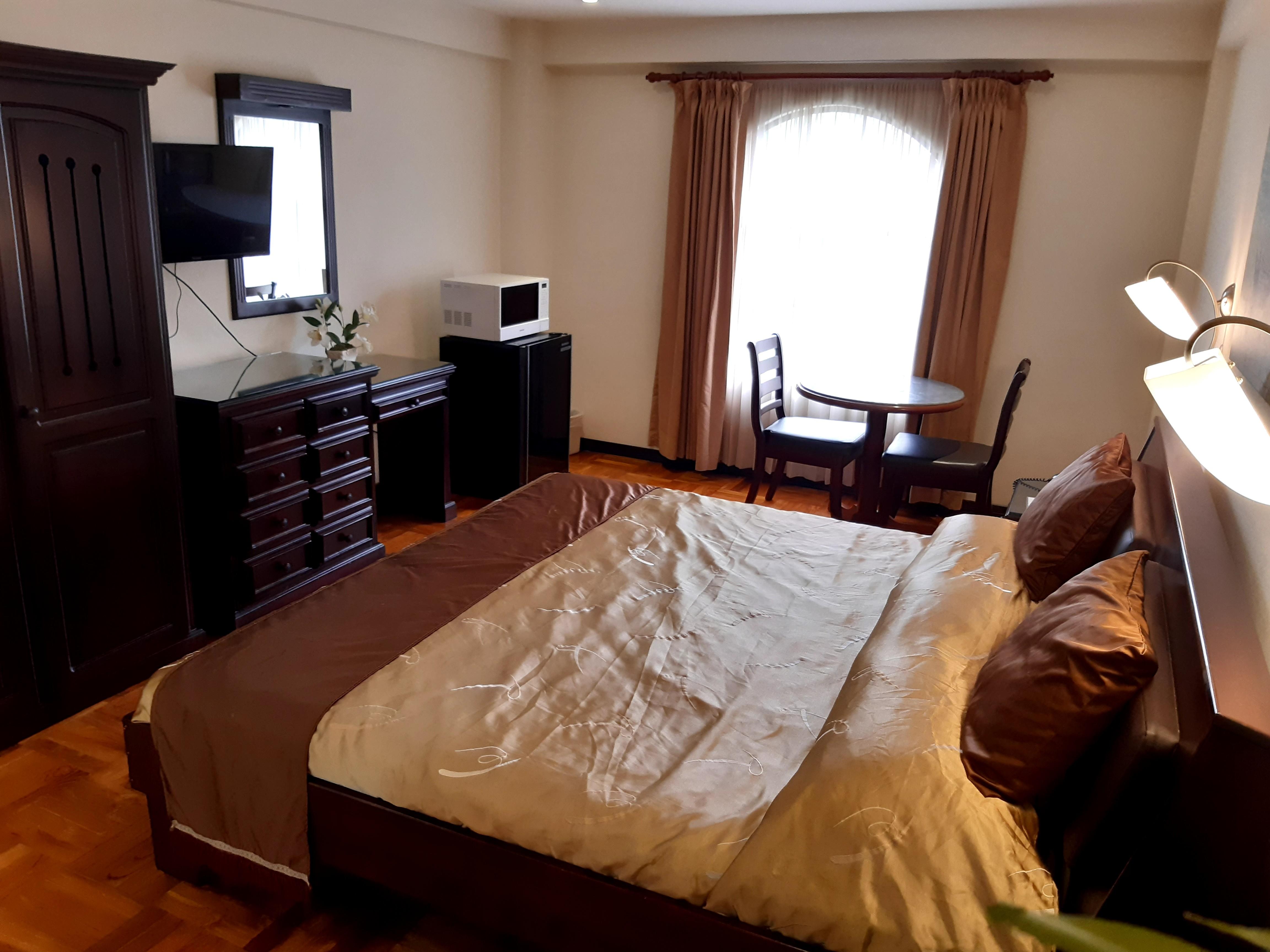 Hotel Plaza Real & 3*
