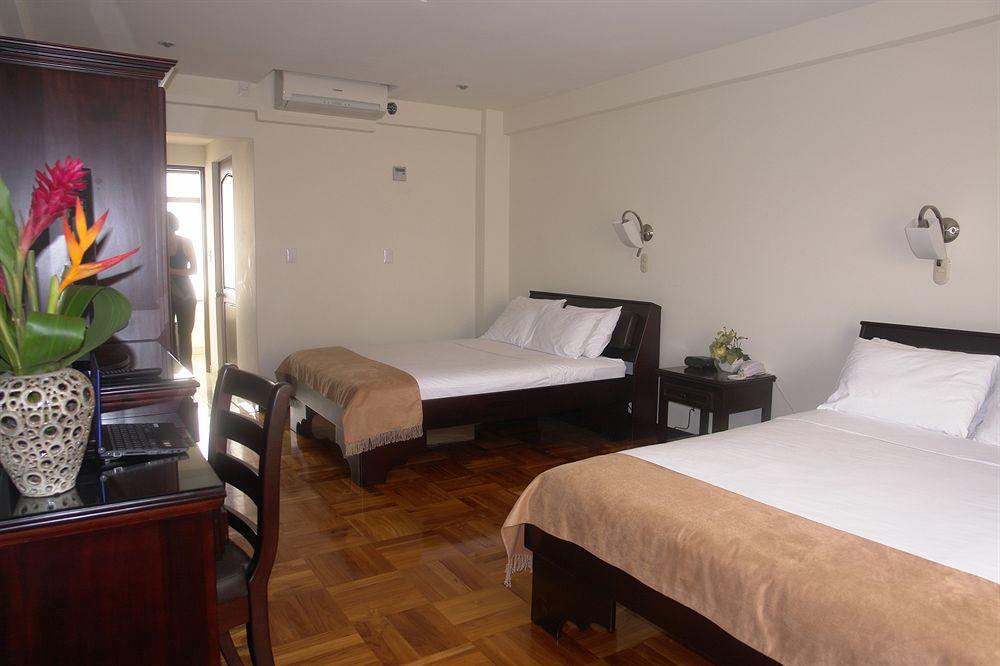 Hotel Plaza Real & San José